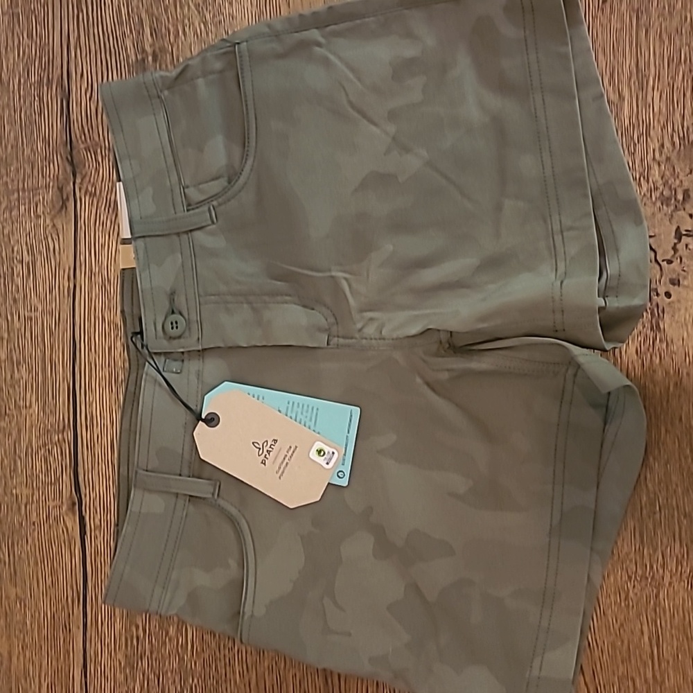 NWT prAna camo shorts